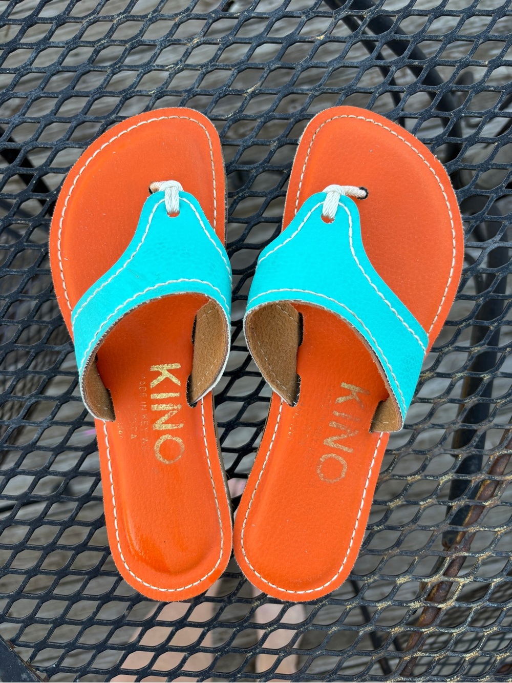 Kino Women's Turquoise and Orange Toe-Post Sandals
